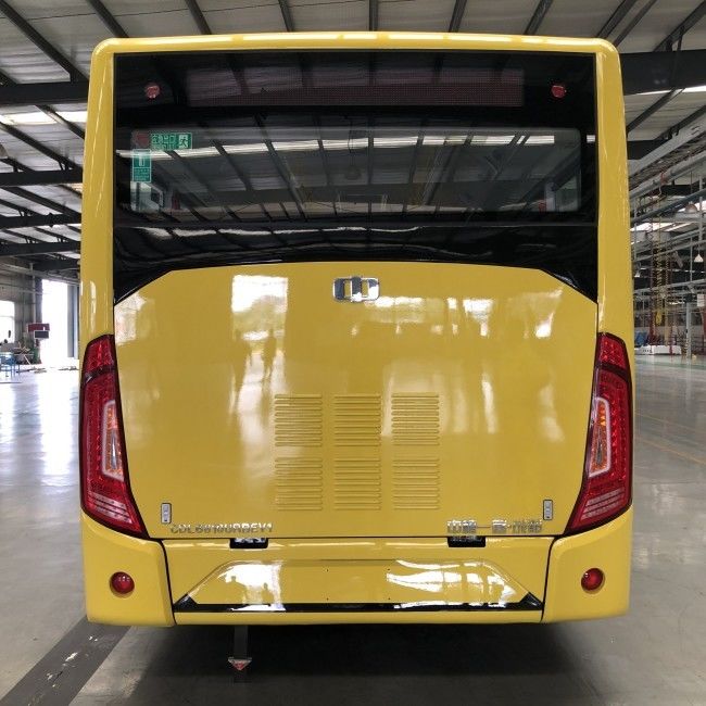 Due Autobus Elettrici Urbani a Batteria da 8m con 198,4 kWh di Potenza Batteria, 29 Posti e Guida a Sinistra