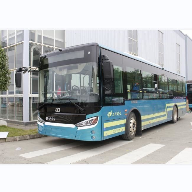 10Autobus urbano elettrico a zero emissioni da 0,5 m con capacità di 30 posti, batteria LiFePo4 da 268,7 kWh e autonomia ≥ 250 km