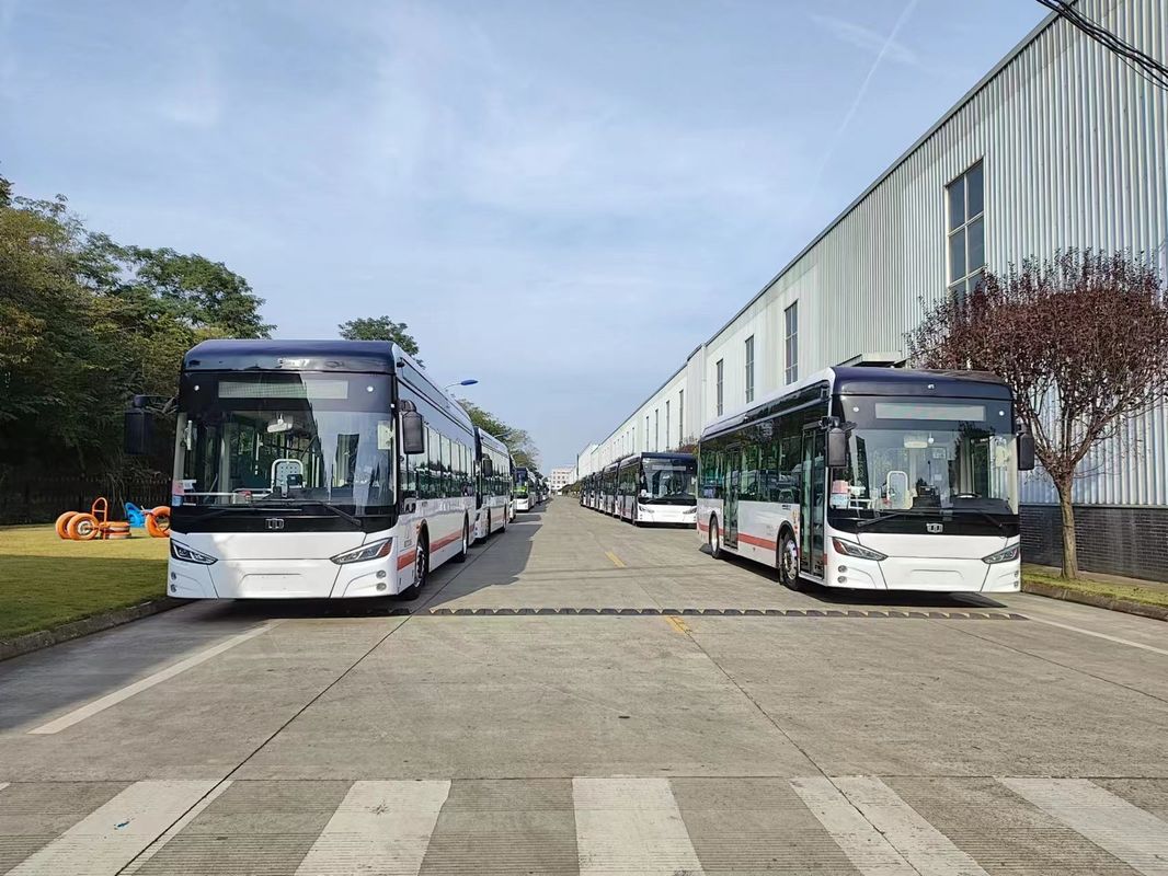 Autobus elettrico a batteria da 12 m, ebus da 46 posti, utilizzato nei trasporti urbani e interurbani.