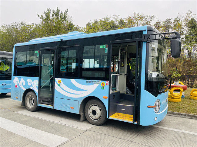 Autobus elettrico a batteria da 6,6 m con capacità di 24 posti e trasmissione automatica per un'autonomia di 200 km